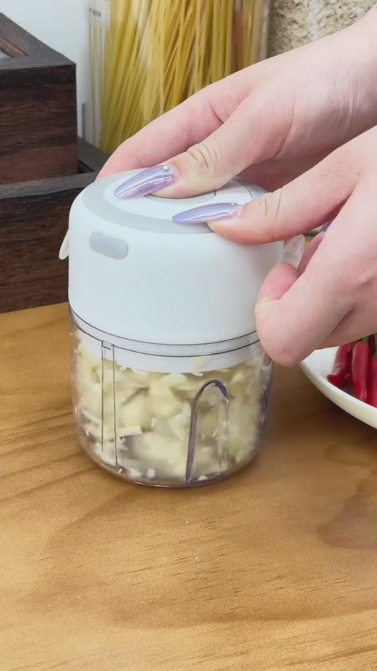 Mini Processador Inteligente 250ml: Praticidade na sua Cozinha